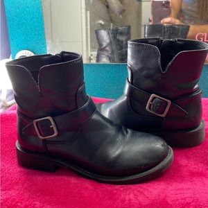 Girls Cat & Jack boots